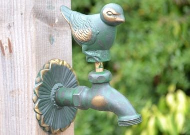 Wren ornamental garden tap (green)