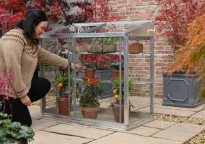 Person next to freestanding 3'4" Harlow