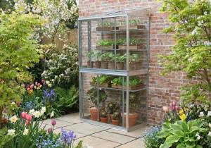 Hampton lean to mini greenhouse with spring planting