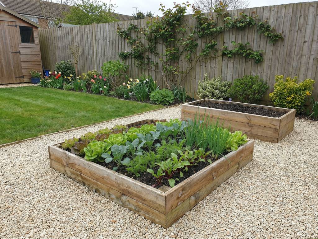 Timber raised bed