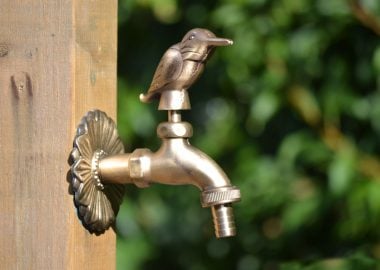 Kingfisher ornamental garden tap brass colour