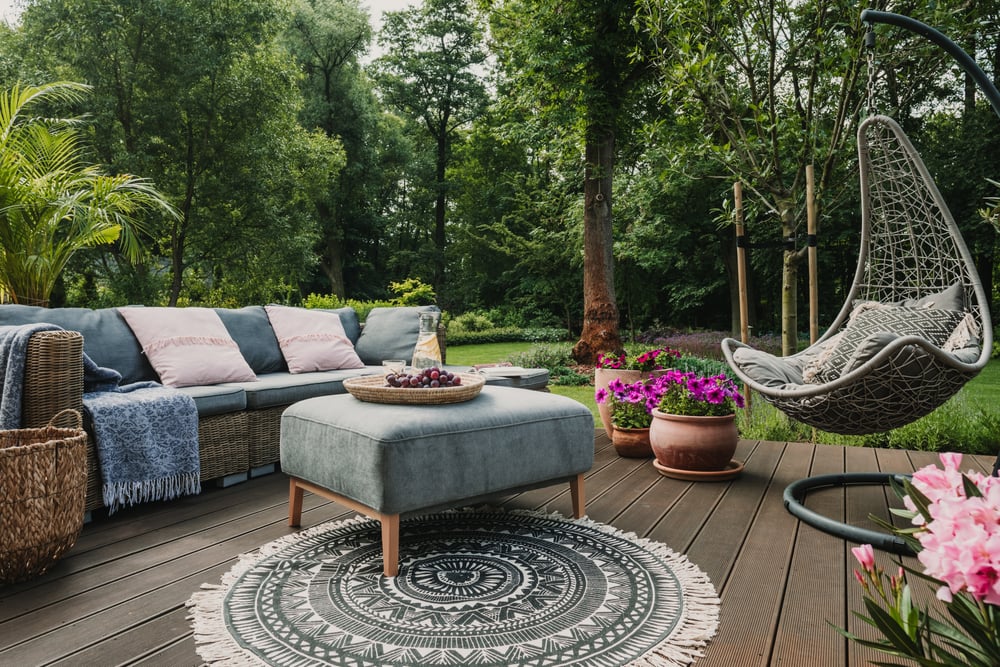 outdoor living room