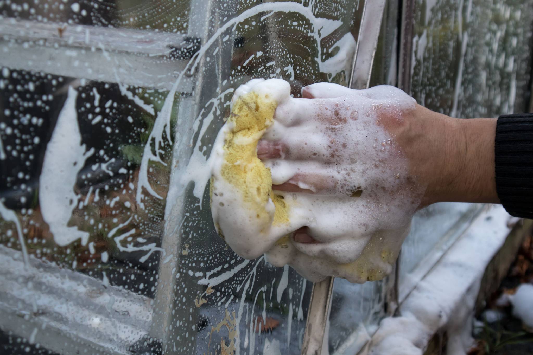 How to clean your Greenhouse Access Garden Products