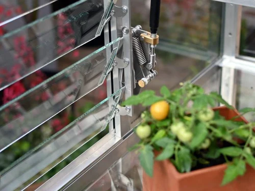 Using Your Mini Greenhouse